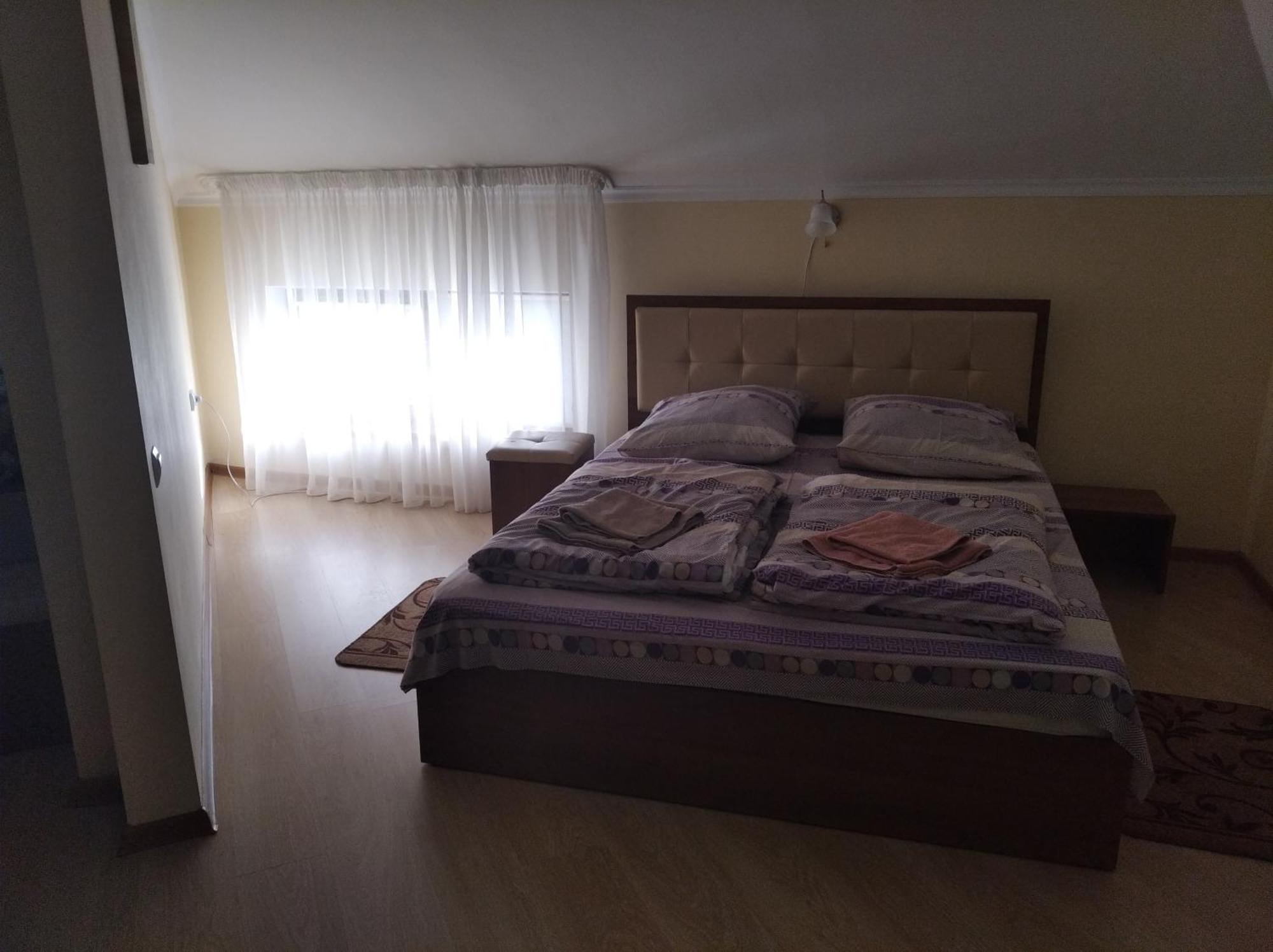 Згадка Hotel Truskavets Bilik gambar